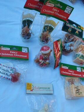 Holiday Bear Ornaments Set